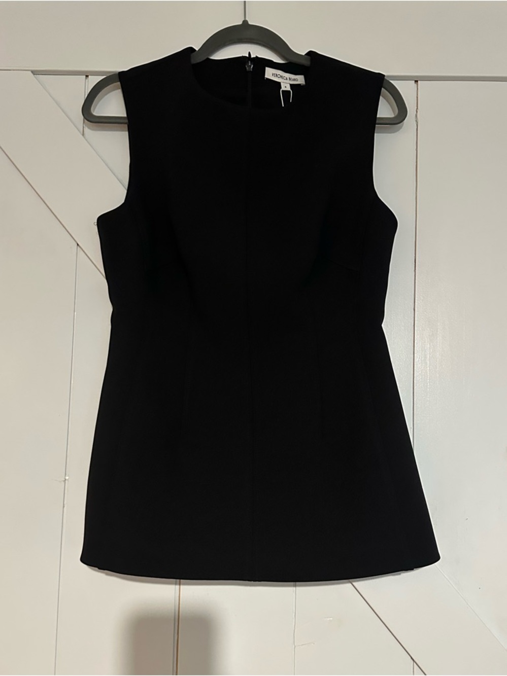 Veronica Beard Black Sleeveless Sheath top